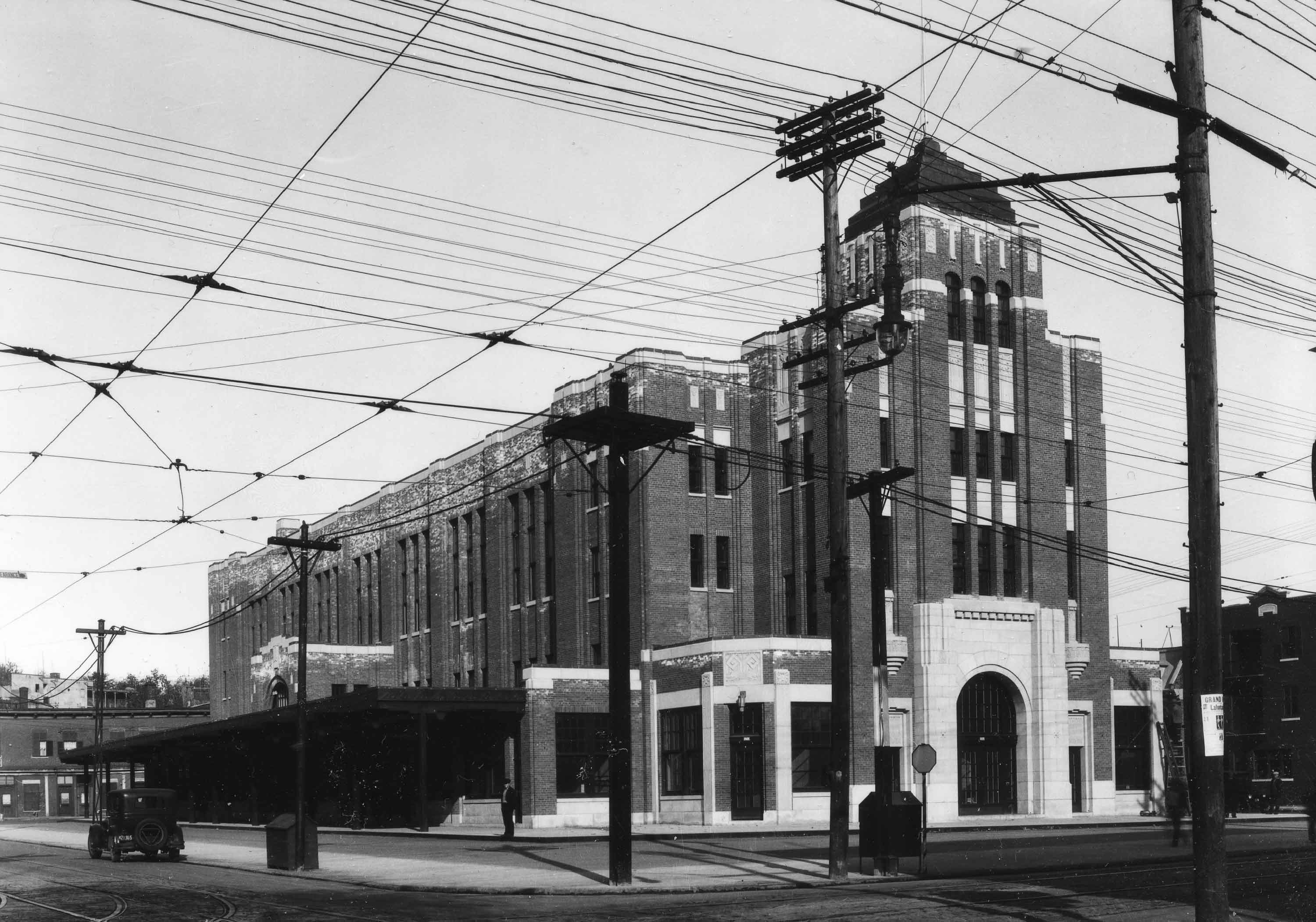 Second bâtiment du marché Saint-Jacques, vers 1932.