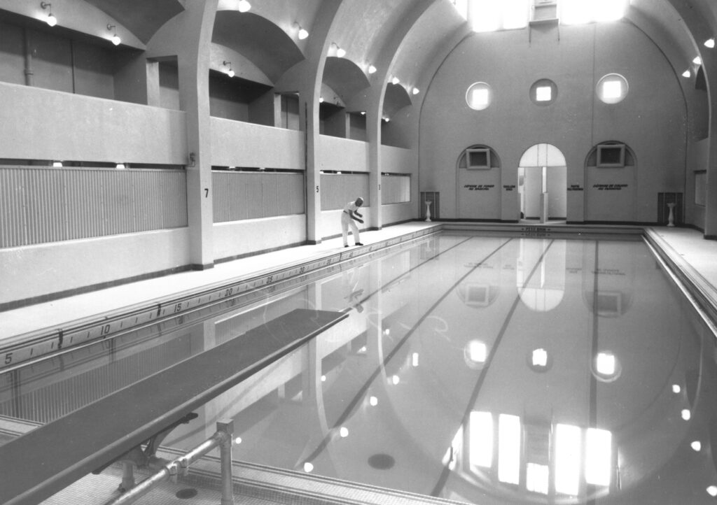 Lavage de la piscine, 1962.