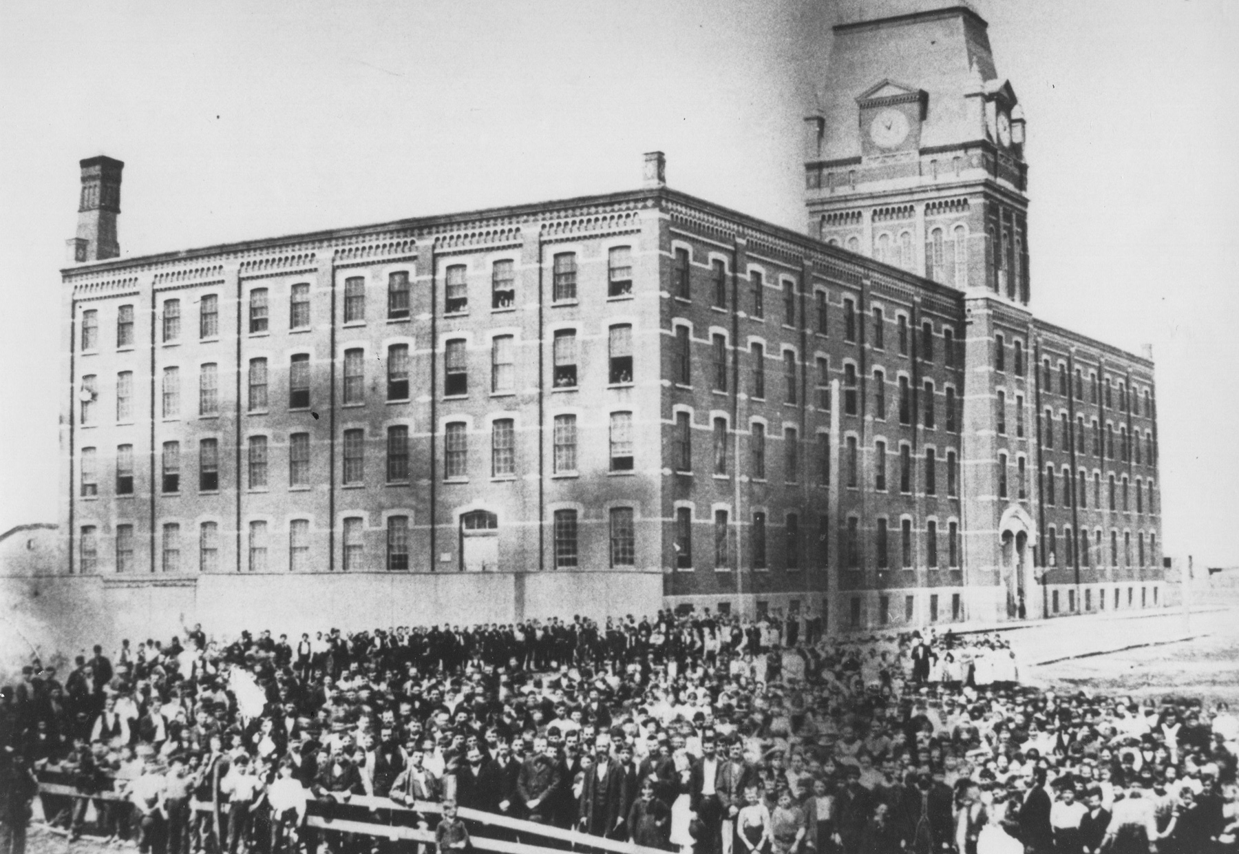 Inauguration de l’usine, 1876. Collection Macdonald Tobacco, Écomusée du fier monde.